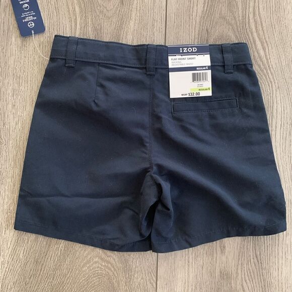 Izod flat front shorts perfect for school - Picture 2 of 3
